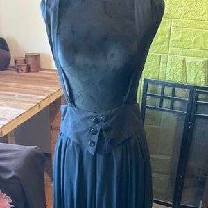 Black Vintage 80’s Jumper Skirt - size Small